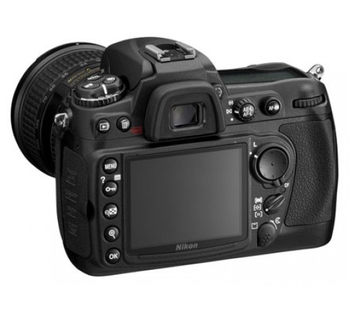 Зеркальный фотоаппарат Nikon D300 Зеркальный фотоаппарат Nikon D300
